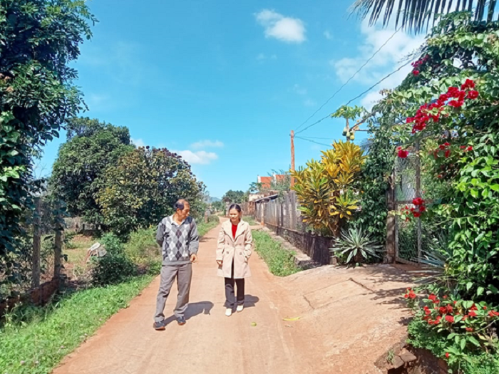 Nhân dân thôn 6a, xã Cư Mốt tích cực hưởng ứng chương trình xây dựng nông thôn mới